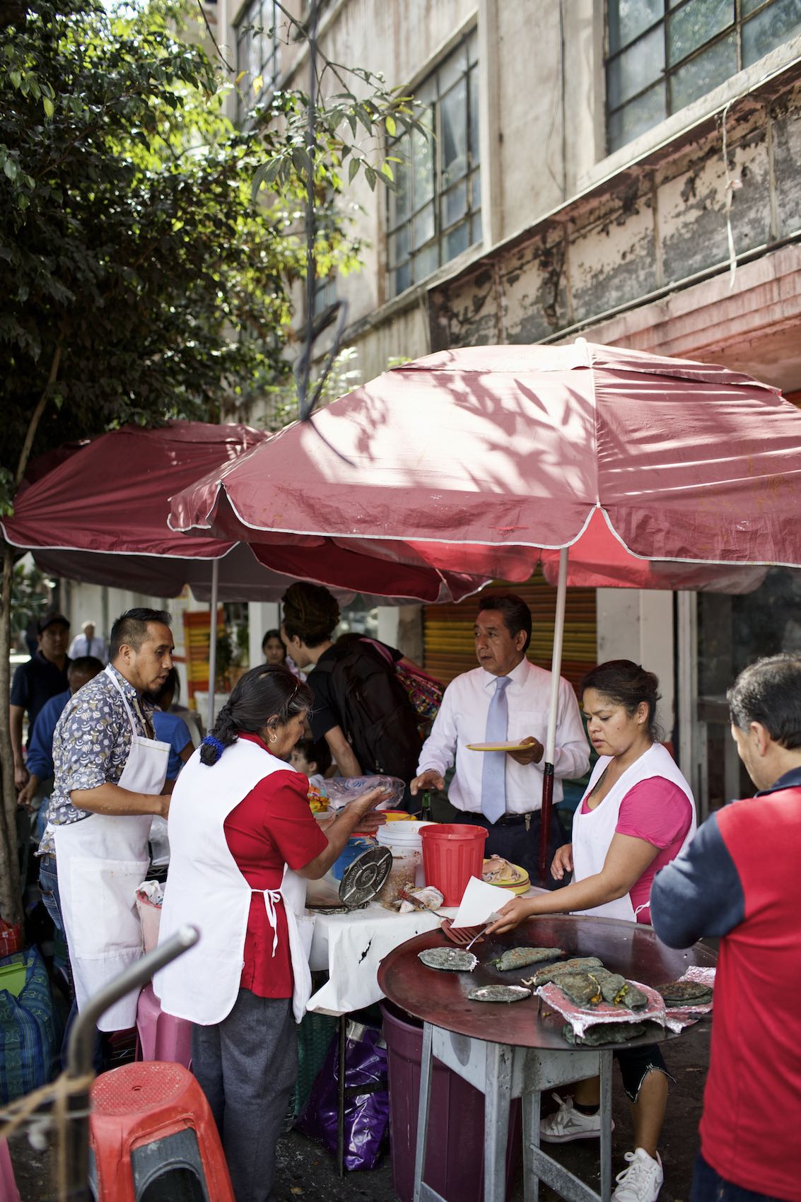 Jody Horton Photography - Street vendors cooking and selling food in Mexico City. 